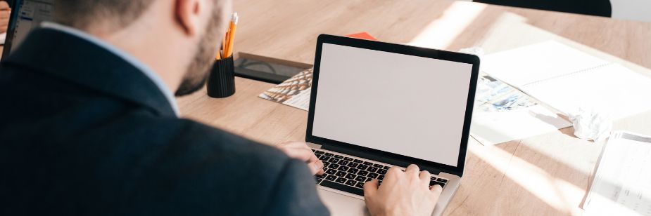 Por que a Pós-Graduação em Direito Digital é essencial para sua carreira Jurídica em 2025