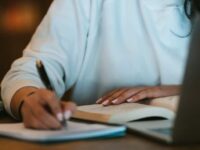 Entenda como funciona a repescagem da OAB, quem tem direito e como se inscrever para a 2ª fase do 45º Exame. Transforme sua repescagem em aprovação!