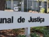 Concurso TJ/MS 2025: edital com 360 vagas para Analista e Técnico de Enfermagem. Provas em janeiro de 2026. Veja salários, inscrições e detalhes!