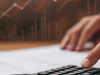 Entenda o impacto jurídico e tributário da Reforma Tributária de 2026 e saiba como empresas devem se adequar ao IBS e à CBS para evitar riscos fiscais.