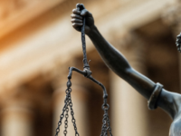 Entenda a importância do Dia da Mulher Advogada, sua origem histórica e o papel da advocacia feminina na luta por igualdade no Direito.