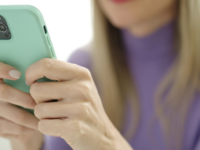 Prints de WhatsApp podem ser usados como prova judicial? Veja o entendimento do STJ, a cadeia de custódia e os critérios técnicos exigidos.