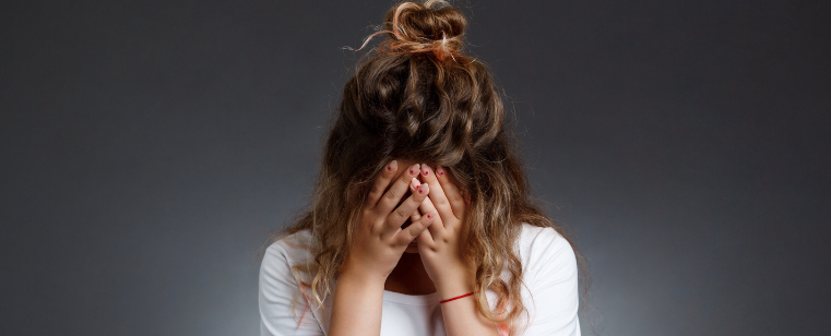 Sofrendo com a ansiedade para a prova de Auxiliar de Promotoria do MP-SP? Confira dicas de blindagem emocional e inscreva-se no DETONA ONLINE para sua revisão final.