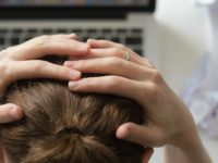 O Governo estuda prorrogar as exigências da NR-1 sobre saúde mental e riscos psicossociais. Entenda os impactos no Gerenciamento de Riscos Ocupacionais (GRO).